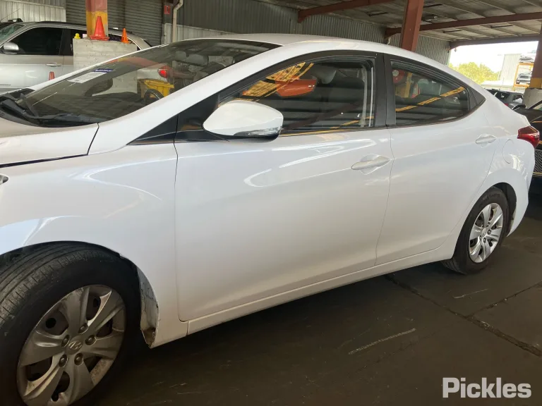 2014 Hyundai Elantra Damaged VIN KMHDH41EMFU397316 – photo 16
