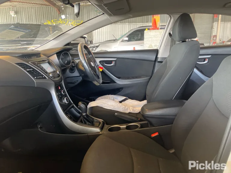 2014 Hyundai Elantra Damaged VIN KMHDH41EMFU397316 – photo 20