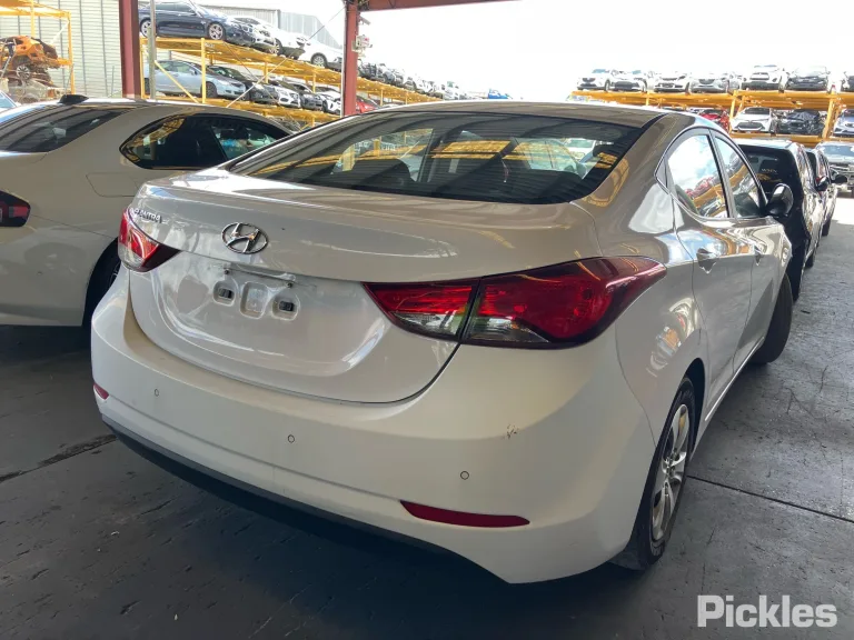 2014 Hyundai Elantra Damaged VIN KMHDH41EMFU397316 – photo 31