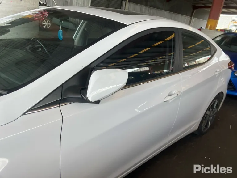 2015 Hyundai Elantra Used VIN KMHDH41EMFU535087 – interior seats