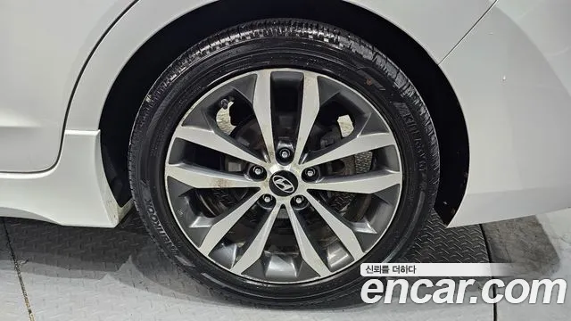2017 Hyundai Avante AD 1.6 Turbo Sport VIN KMHDR41BAHU359072