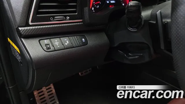 2018 Hyundai Avante AD 1.6 Turbo Sport Sold VIN KMHDR41BGJU517956 – trunk area