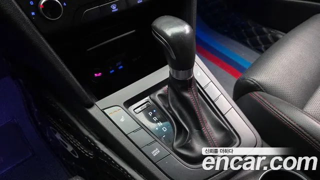 2018 Hyundai Avante Ad 1.6 Turbo Sport Sold VIN KMHDR41BGJU634700 – front exterior