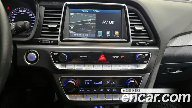 2018 Hyundai Sonata New Rise 1.6 Turbo Smart Sold VIN KMHE2416GJA398268 – dashboard