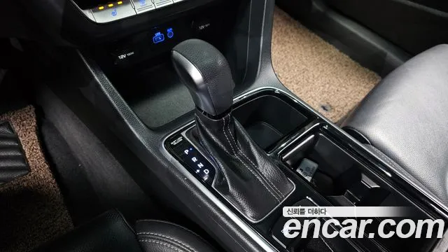 2018 Hyundai Sonata New Rise 1.7 Diesel Smart Sold VIN KMHE241AGJA347674 – front exterior