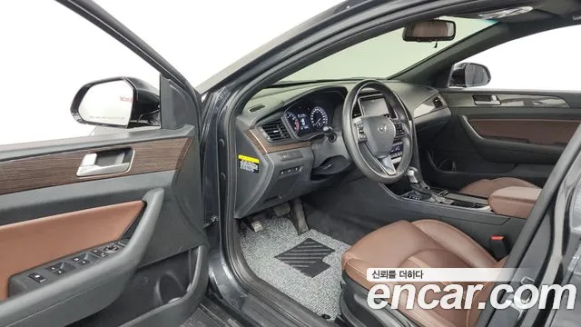 2018 Hyundai Sonata New Rise 2.0 Smart Sold VIN KMHE241CBJA358281 – exterior detail