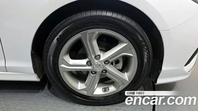 2018 Hyundai Sonata New Rise 2.0 Smart VIN KMHE241CBJA405086
