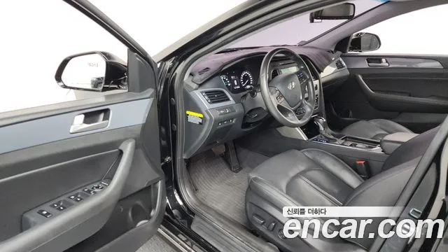 2017 Hyundai LF Sonata Hybrid 2.0 HEV Sold VIN KMHE3413BHA064305 – side profile
