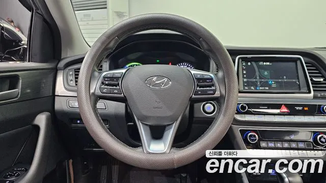 2018 Hyundai Sonata New Rise Hybrid Modern Sold VIN KMHE3413BJA068465 – dashboard 2018 Hyundai Sonata New Rise Hybrid Modern Sold VIN KMHE3413BJA068465 – dashboard