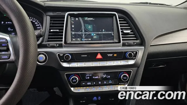 2018 Hyundai Sonata New Rise Hybrid Modern Sold VIN KMHE3413BJA068465 – photo 16 2018 Hyundai Sonata New Rise Hybrid Modern Sold VIN KMHE3413BJA068465 – photo 16