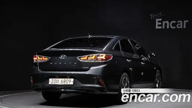 2018 Hyundai Sonata New Rise Hybrid Modern Sold VIN KMHE3413BJA070321 – exterior detail 2018 Hyundai Sonata New Rise Hybrid Modern Sold VIN KMHE3413BJA070321 – exterior detail