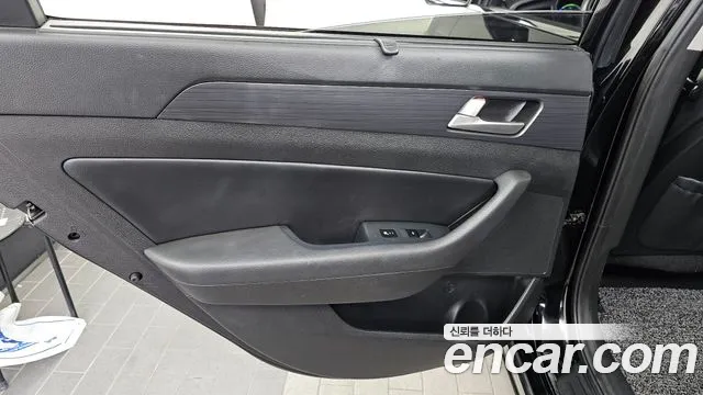 2018 Hyundai Sonata New Rise Hybrid Premium Sold VIN KMHE3413BJA072454 – front exterior