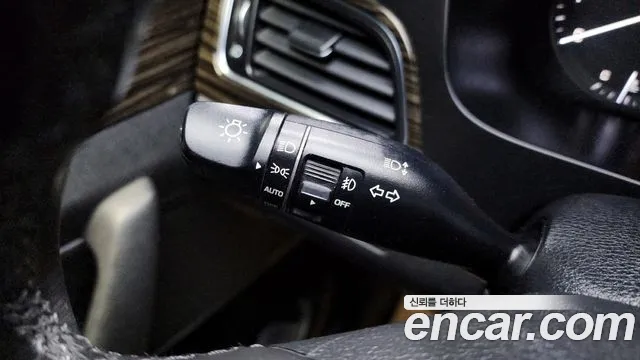 2017 Hyundai LF Sonata 2.0 Smart Sold VIN KMHE341CBHA300576 – dashboard