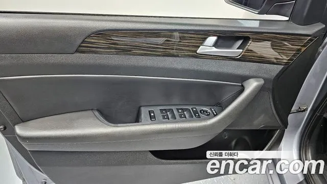 2017 Hyundai LF Sonata 2.0 Smart Sold VIN KMHE341CBHA310973 – odometer reading