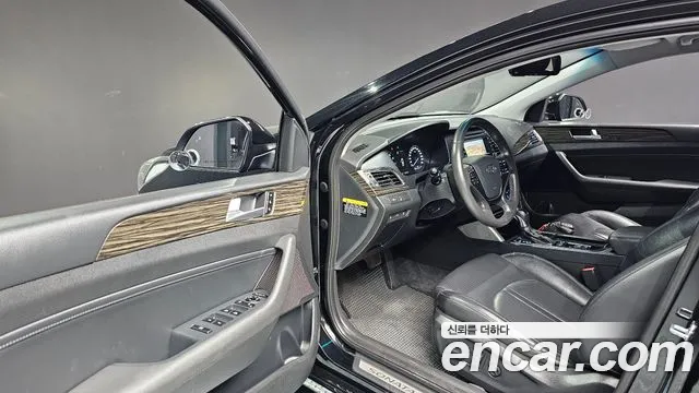 2017 Hyundai Lf Sonata 2.0 Premium Sold VIN KMHE341CBHA344688 – front exterior