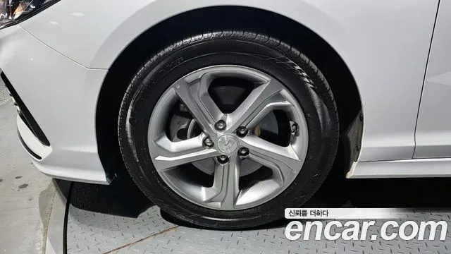2018 Hyundai Sonata New Rise 2.0 Modern Sold VIN KMHE341CBJA419081 – undercarriage
