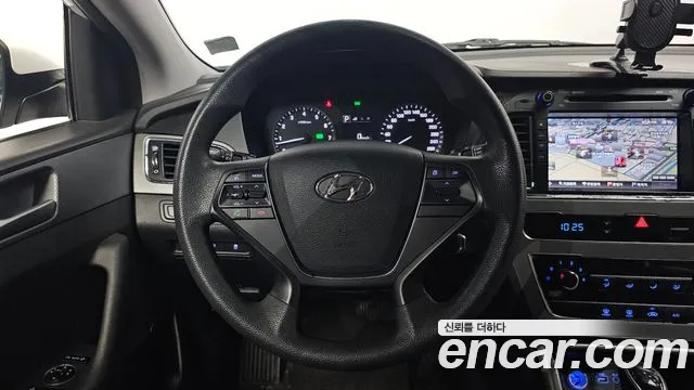 2017 Hyundai LF Sonata LPI Smart Sold VIN KMHE341DBHA321628 – photo 19