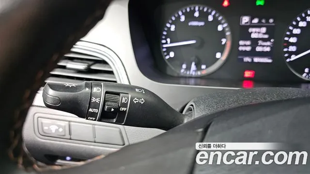 2017 Hyundai LF Sonata LPI TAXI Sold VIN KMHE341DBHA364535 – dashboard