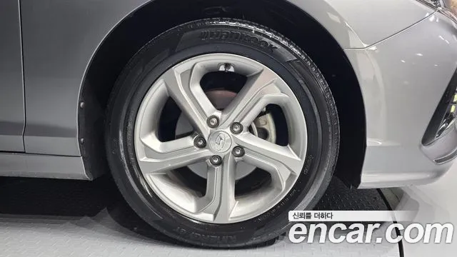 2018 Hyundai Sonata New Rise LPI Premium Sold VIN KMHE341DBJA374614 – photo 18