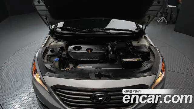 2018 Hyundai LF Sonata LPI TAXI Sold VIN KMHE341DBJA434887 – engine bay