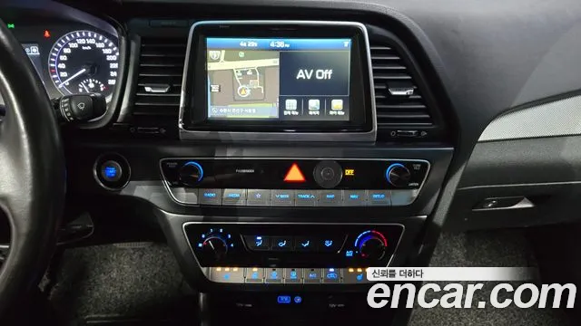 2018 Hyundai Sonata New Rise LPI Style Sold VIN KMHE341DBJA461555 – exterior detail