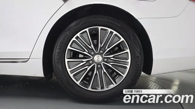 2018 Hyundai Grandeur IG Hybrid Premium Sold VIN KMHF1413BJA014883 – photo 19