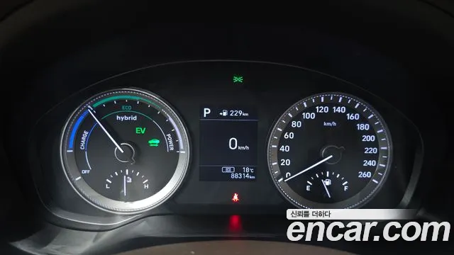 2018 Hyundai Grandeur IG Hybrid Premium Sold VIN KMHF1413BJA014883 – photo 32