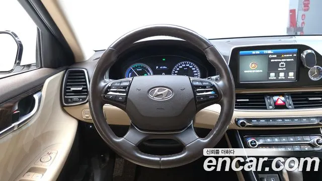 2018 Hyundai Grandeur IG Hybrid Premium Sold VIN KMHF1413BJA014883 – photo 33