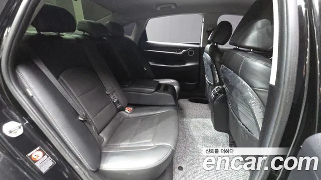 2018 Hyundai Grandeur IG Hybrid Premium Sold VIN KMHF1413BJA023377 – dashboard