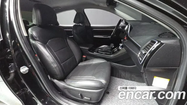 2018 Hyundai Grandeur IG Hybrid Premium Sold VIN KMHF1413BJA023377 – photo 15