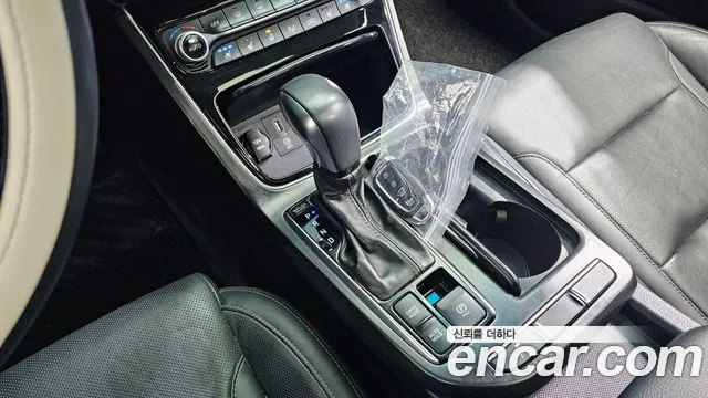 2017 Hyundai Grandeur IG 2.4 Premium Sold VIN KMHF141CBHA043157 – odometer reading