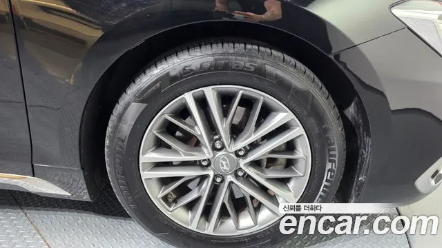 2018 Hyundai Grandeur IG 2.4 Premium Sold VIN KMHF141CBJA046009 – rear exterior