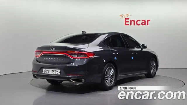 2018 Hyundai Grandeur IG 2.4 Premium Sold VIN KMHF141CBJA062925 – exterior detail 2018 Hyundai Grandeur IG 2.4 Premium Sold VIN KMHF141CBJA062925 – exterior detail