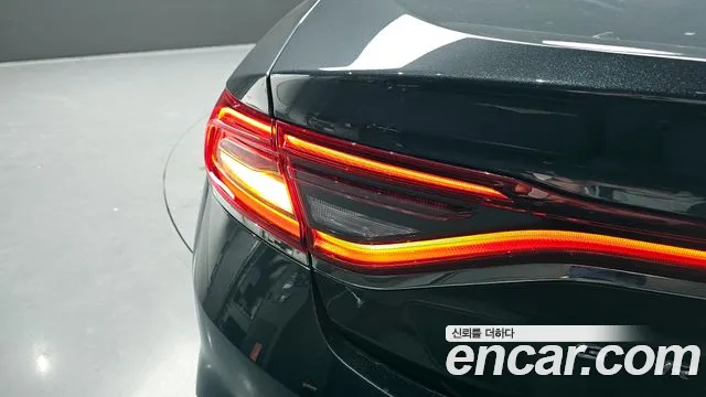 2018 Hyundai Grandeur Ig 2.4 Premium Sold VIN KMHF141CBJA074434 – front exterior