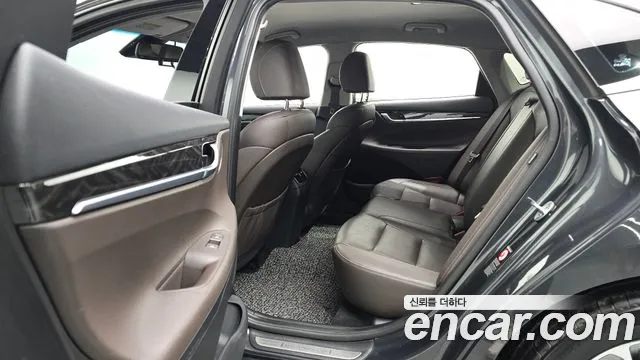 2018 Hyundai Grandeur IG 2.4 Premium Sold VIN KMHF141CBJA078060 – photo 11 2018 Hyundai Grandeur IG 2.4 Premium Sold VIN KMHF141CBJA078060 – photo 11