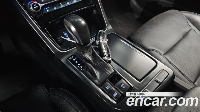 2018 Hyundai Grandeur IG 2.4 Premium Sold VIN KMHF141CBJA083629 – engine bay 2018 Hyundai Grandeur IG 2.4 Premium Sold VIN KMHF141CBJA083629 – engine bay