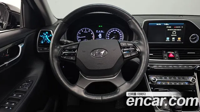 2018 Hyundai Grandeur IG 2.4 Premium Sold VIN KMHF141CBJA096380 – side profile