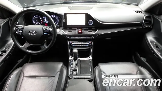 2018 Hyundai Grandeur IG 2.4 Premium Sold VIN KMHF141CBJA112320 – rear exterior
