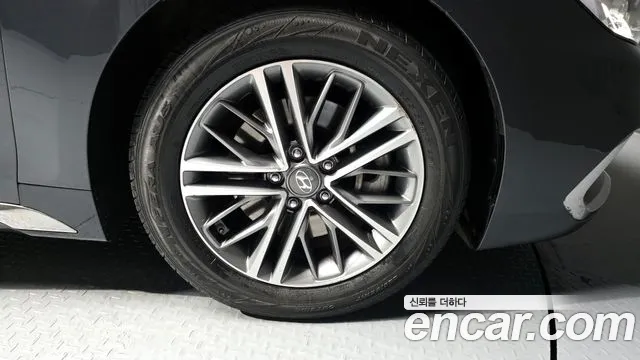 2018 Hyundai Grandeur IG 2.4 Premium Sold VIN KMHF141CBJA112320 – photo 14