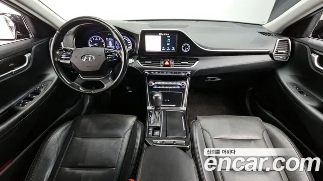 2018 Hyundai Grandeur IG 2.4 Premium Sold VIN KMHF141CBJA114802 – side profile