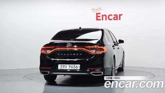 2018 Hyundai Grandeur IG 2.4 Premium Sold VIN KMHF141CBJA114802 – exterior detail