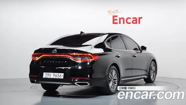 2018 Hyundai Grandeur IG 2.4 Premium Sold VIN KMHF141CBJA114802 – trunk area
