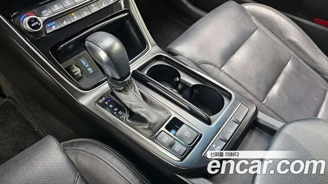 2018 Hyundai Grandeur IG 2.4 Premium Sold VIN KMHF141CBJA124918 – engine bay 2018 Hyundai Grandeur IG 2.4 Premium Sold VIN KMHF141CBJA124918 – engine bay