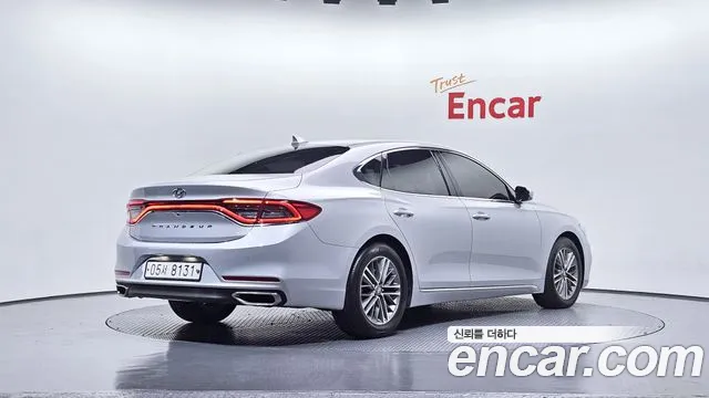 2018 Hyundai Grandeur IG 2.4 Premium Sold VIN KMHF141CBJA124918 – undercarriage 2018 Hyundai Grandeur IG 2.4 Premium Sold VIN KMHF141CBJA124918 – undercarriage