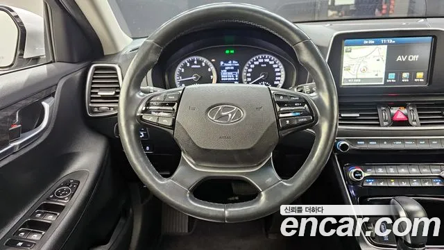 2018 Hyundai Grandeur IG 2.4 Premium Sold VIN KMHF141CBJA124918 – photo 18 2018 Hyundai Grandeur IG 2.4 Premium Sold VIN KMHF141CBJA124918 – photo 18