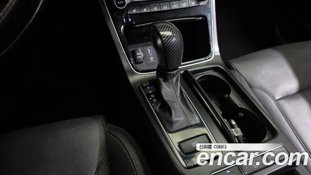 2018 Hyundai Grandeur IG 2.4 Modern Sold VIN KMHF141CBJA133196 – interior seats