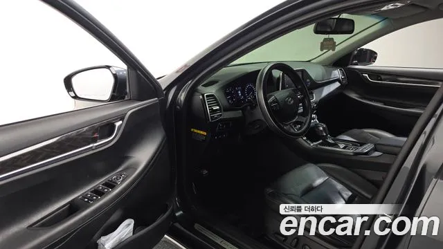 2018 Hyundai Grandeur IG 2.4 Modern Sold VIN KMHF141CBJA133196 – engine bay