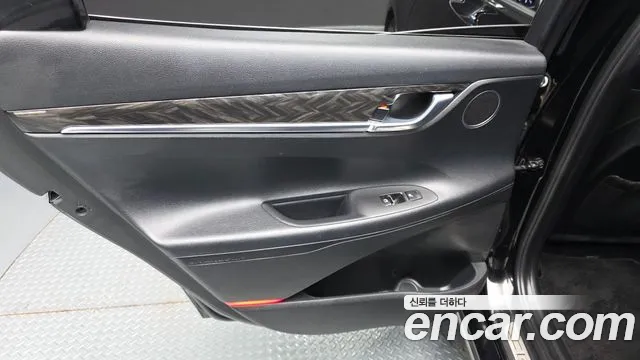 2018 Hyundai Grandeur Ig 2.4 Modern Sold VIN KMHF141CBJA138817 – front exterior
