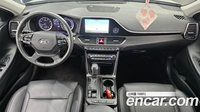 2018 Hyundai Grandeur IG 2.4 Premium Sold VIN KMHF141CBJA156724 – photo 23 2018 Hyundai Grandeur IG 2.4 Premium Sold VIN KMHF141CBJA156724 – photo 23