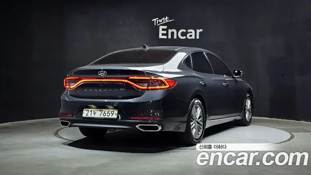 2018 Hyundai Grandeur IG 2.4 Modern Sold VIN KMHF141CBJA167478 – dashboard